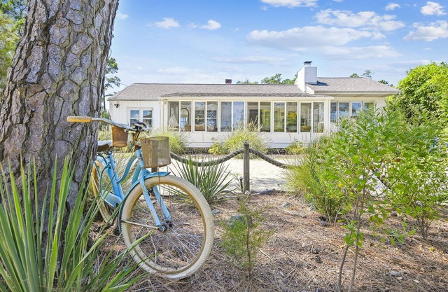 A Hideaway in Hays Beach: Chesapeake Bay, 5G WiFi, 60 Second Walk to Beach