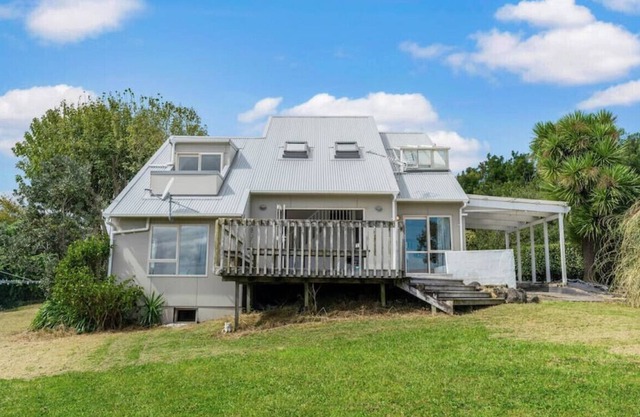 A Home away from Home | WiFi | Netflix | w/Parking