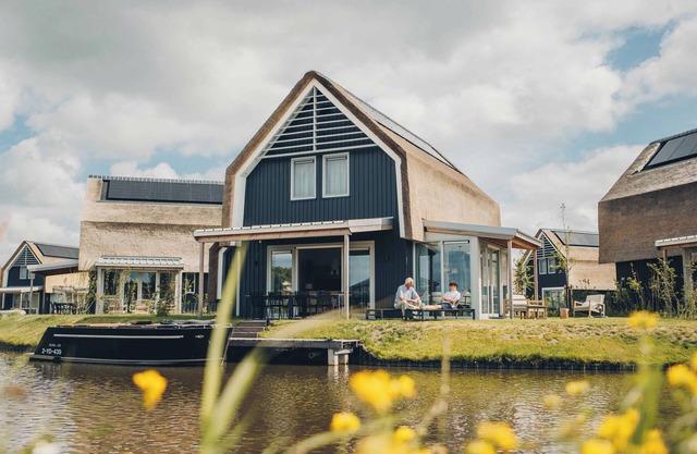 A large detached Watervilla with view of the inner harbour