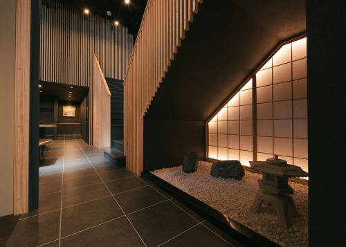 A-LifePENTHOUSE