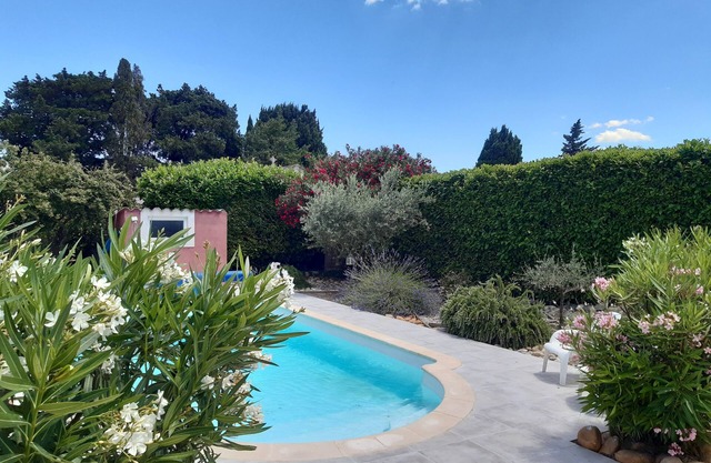 A MAZET IN PROVENCE WITH SWIMMING POOL