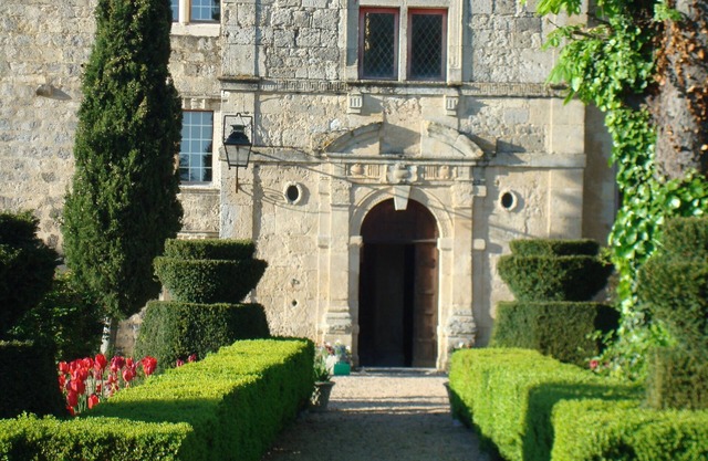 A memorable, romantic experience at the Château du Fréchou and its Gardens