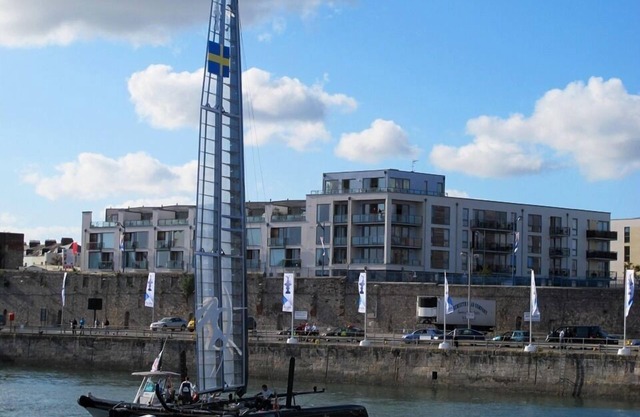 A modern serviced apartment and self-catering holiday accommodation