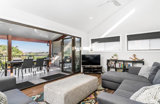A PERFECT STAY - River Links
