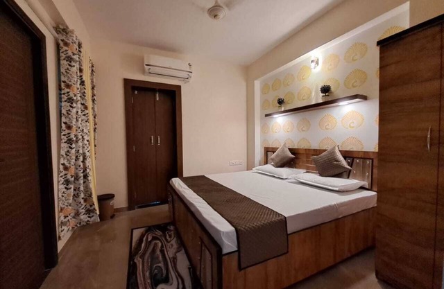 A Premium Family Homestay 20mins to city centre,10mins to Delhi-Jodhpur highway.