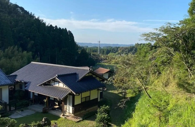 A private house surrounded by mountains and rice fields/Isumi Chiba