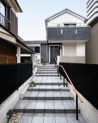 A single - family home in Nakano - sakauye