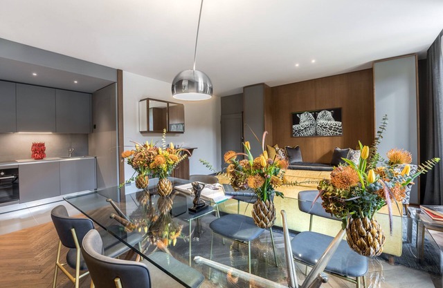 A stone's throw from Ponte Vecchio with complimentary wine tasting on arrival!