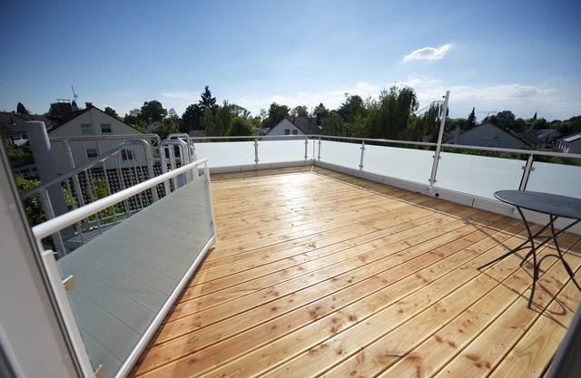 A sunny feel-good oasis on 82 sqm in the border triangle