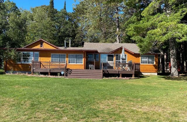 A Touch of northwoods on the lake, create your memories and feel at home.
