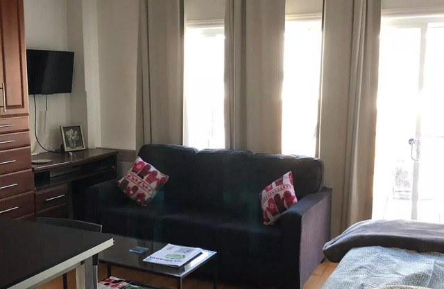 Abanico central all-equipped studio - long stays onlynn