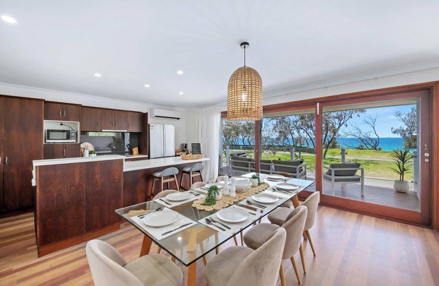 Absolute Beachfront in Buddina