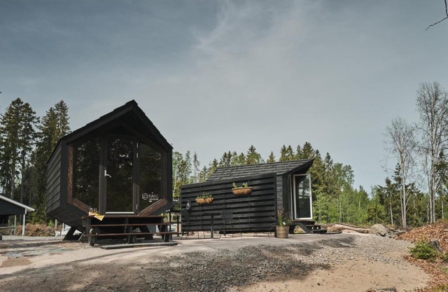 AC kryp in cabin 1