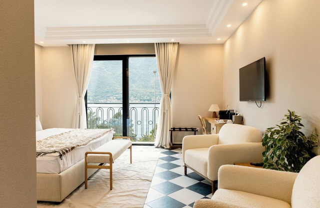 Adiya Signature Hotel