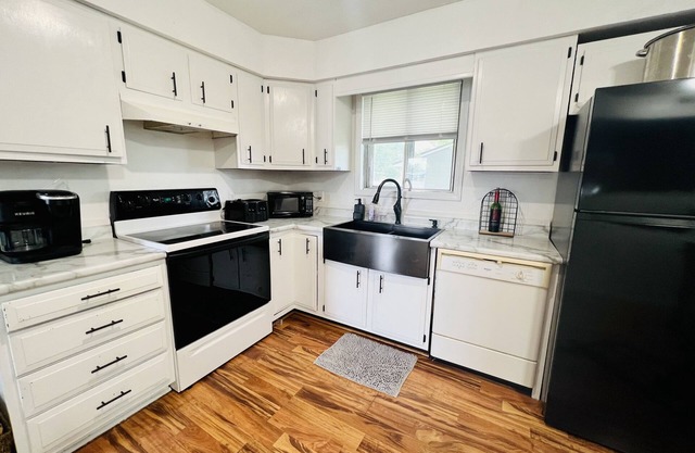Adorable 2 bedroom 1 bathroom, home in Putnam county in Missouri