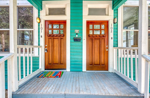 Adorable Apt Near Downtown | Ideal for Longer Stays