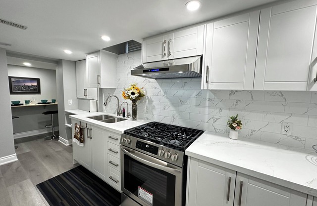 Adorable studio style unit - Self check in