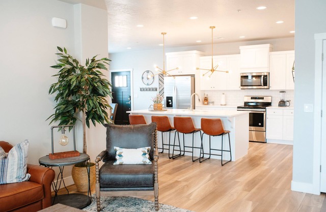 Adventure Awaits in Southern Utah | Top Floor Condo With Pool