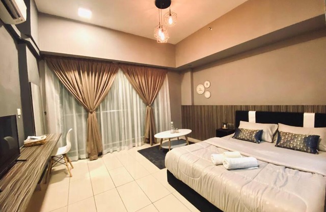 Aeropod Studio Room, Garden View, Near Airport & Tanjung Aru Beach - 7Haven