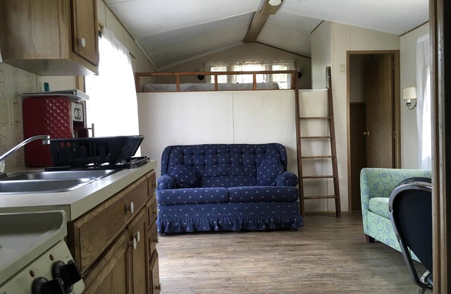 Affordable Cabin Minutes from the Wisconsin Dells & Castle Rock Lake