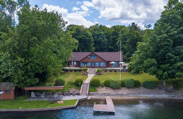 Afternoon Paradise: Stunning Lakeside Estate on Keuka's West Side