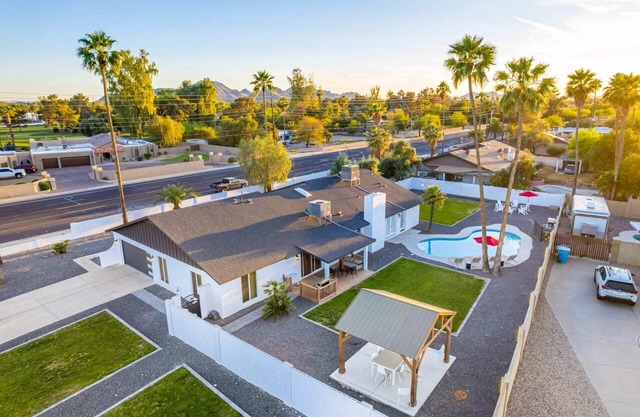 Agave on Cactus|Private Pool|Firepit|Sleeps 10
