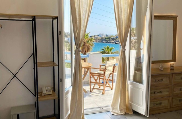 Agnadi Syros Beachfront Studios & Rooms