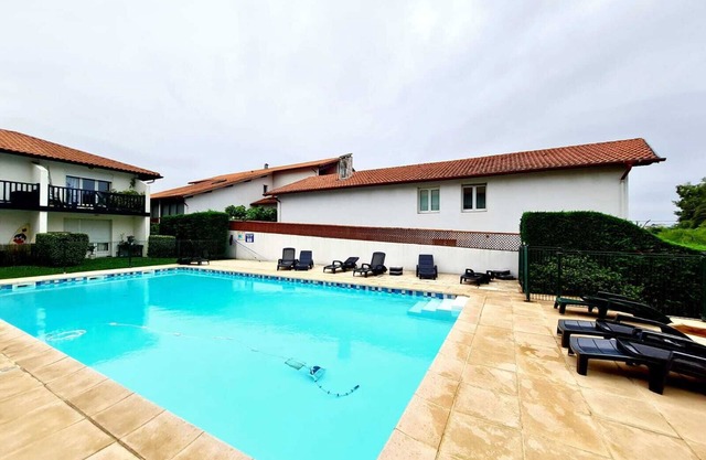 Agréable Studio Dans Copropriété Avec Piscine