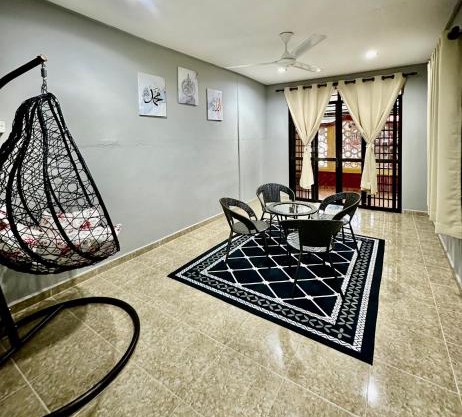 Ai inap Homestay