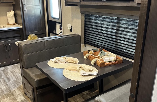 Aileen Camping Space