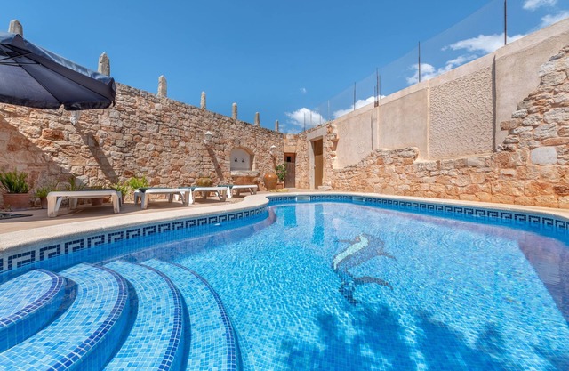 Air-Conditioned Holiday Home with Pool, Terrace, Balcony & Wi-Fi