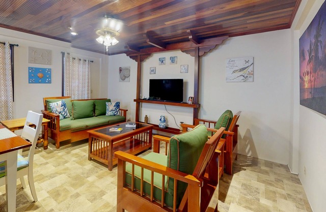Hummingbird Suites Gold Standard Certified San Pedro 