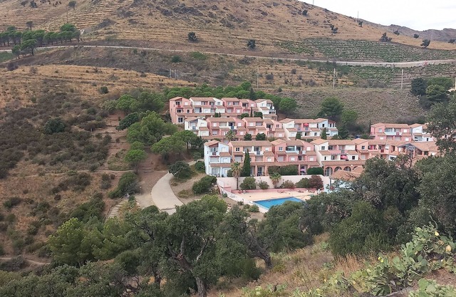 Air-conditioned T2 with magnificent sea view