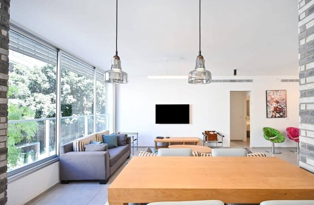 Airy 2BR at Trumpeldor By HolyGuest