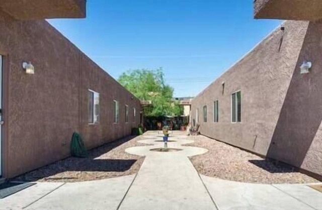 Airy Tucson Retreat | Modern, Cozy, Near U of A