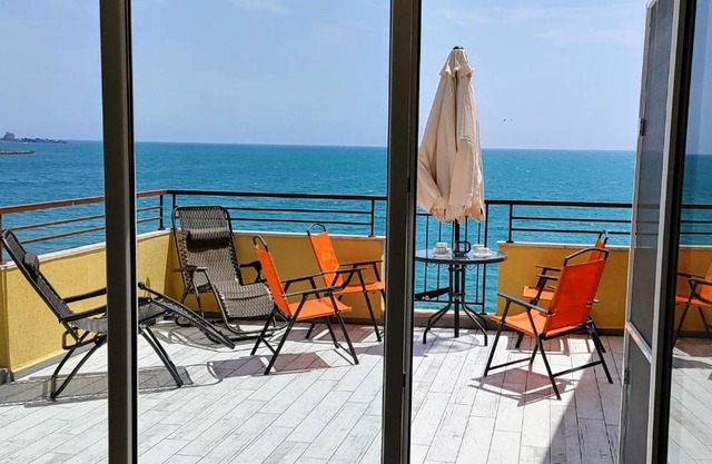 AKB Apartment Sea View