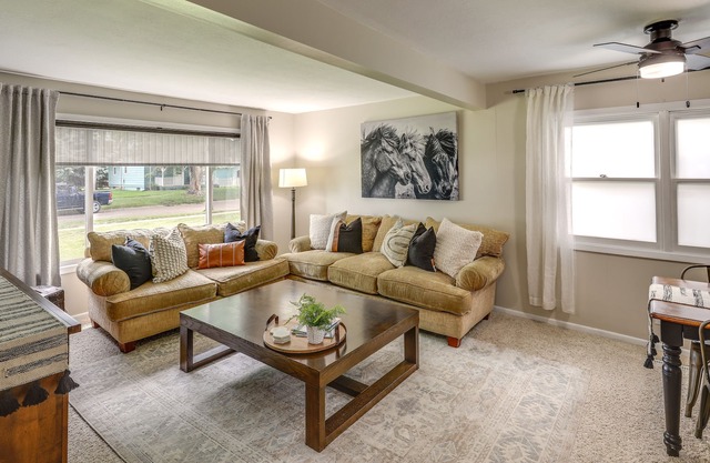 Akron Getaway w/ Backyard Patio + Gas Grill!
