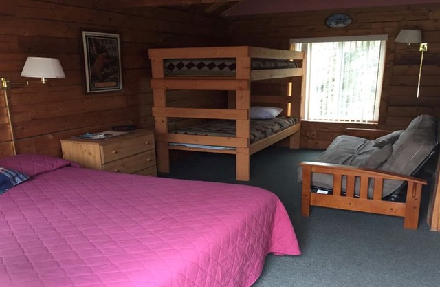 ALASKA REDFISH LODGE 2