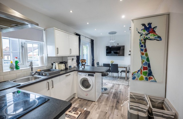 Alaya Homes Your Oasis of Comfort and ConveniencenWelcome to Alaya