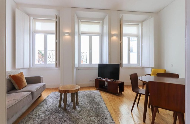 Alfama Deluxe by Homing