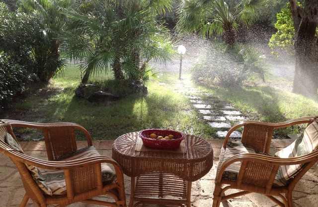 Alghero apartment, surrounded by greenery, "Ulivi"