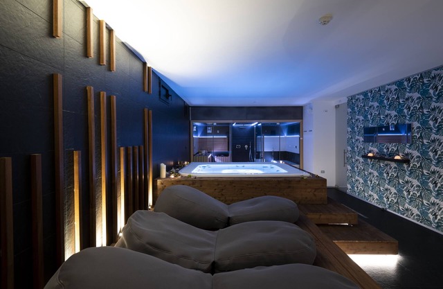 Alkamuri Posh Hotel & Spa