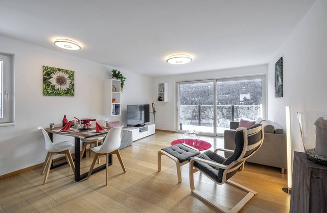 Allegra and welcome to the vacation apartment Rachögna 7