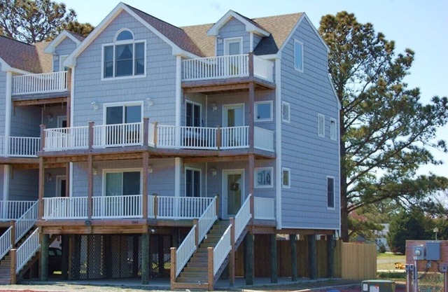 AlloWaves-Luxury Townhome w/POOL & FISHING PIER