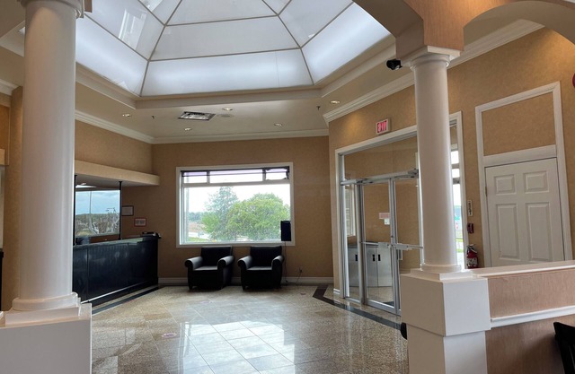 ALMAC HOTEL Lac La Biche