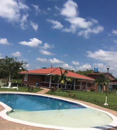 Alojamiento Campestre San Carlos