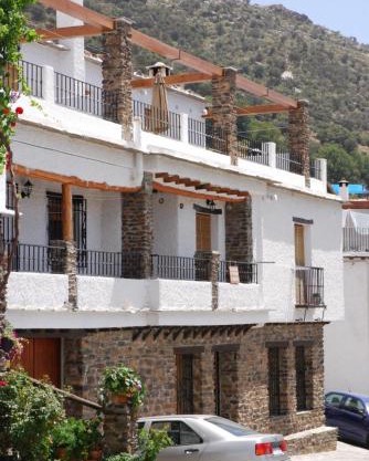 alojamiento rural la ermita bubion