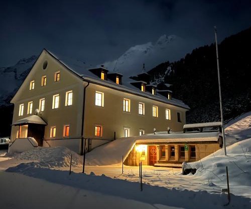 Alpengasthof Lüsens - Bergsteigerhaus