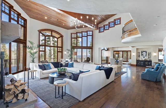 Alpenglow at the Colony | Ski in Ski Out Dream | Private Hot Tub