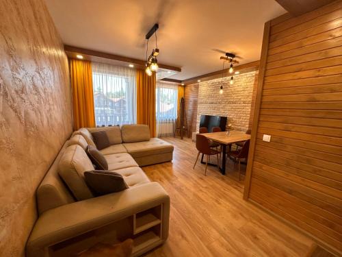 Alpine luxury two bed-two bathrooms apartment B25